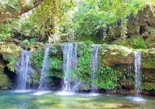 Barati Rau Waterfall